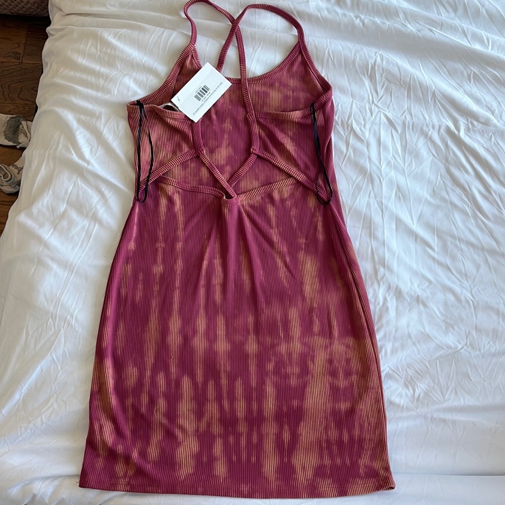 Take Me to The Tropics Dress - Raspberry
